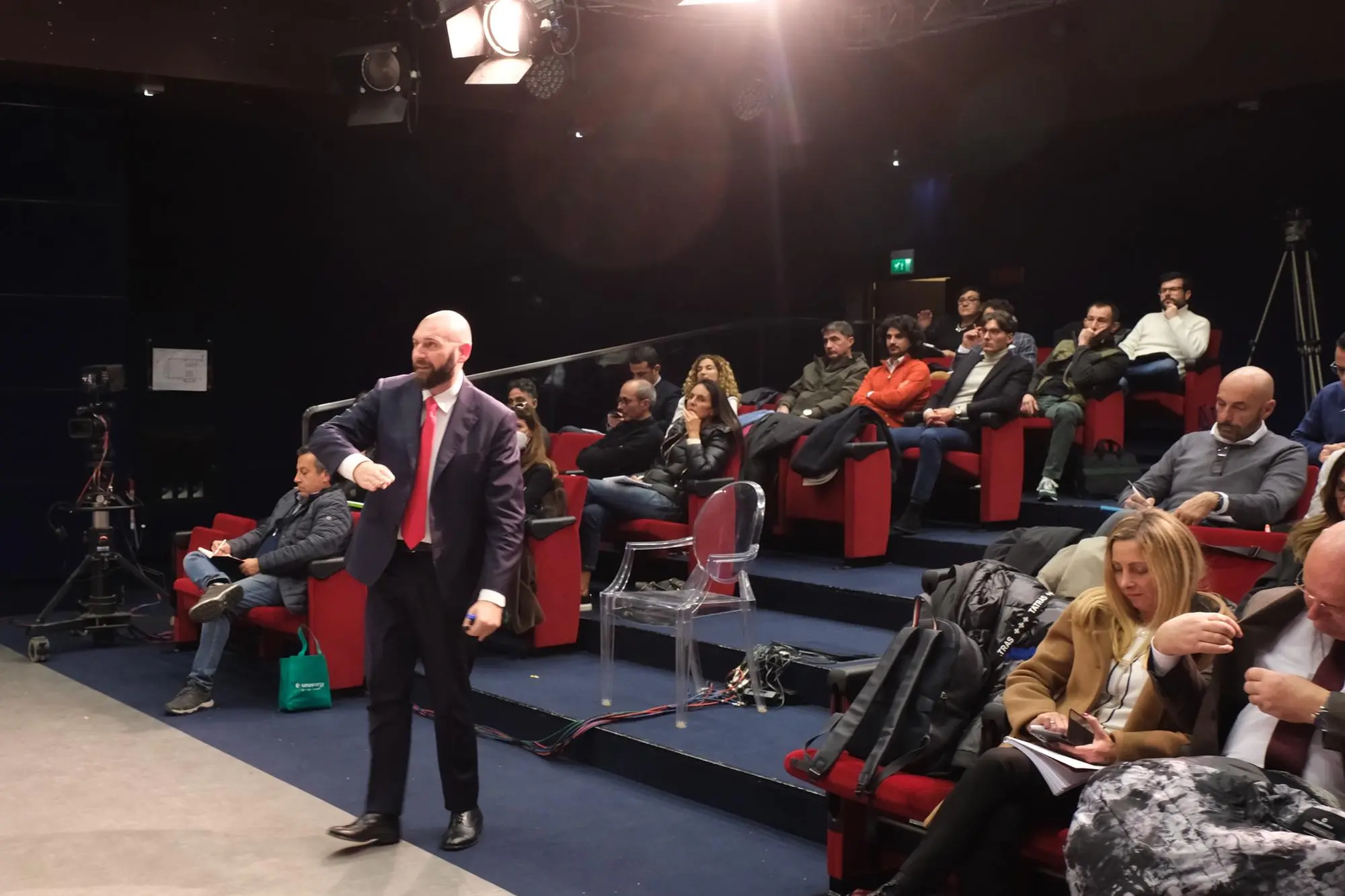 Mirko Frigerio durante il seminario nella sala Giorgio Pisano de L'Unione Sarda (Foto: Giuseppe Ungari)