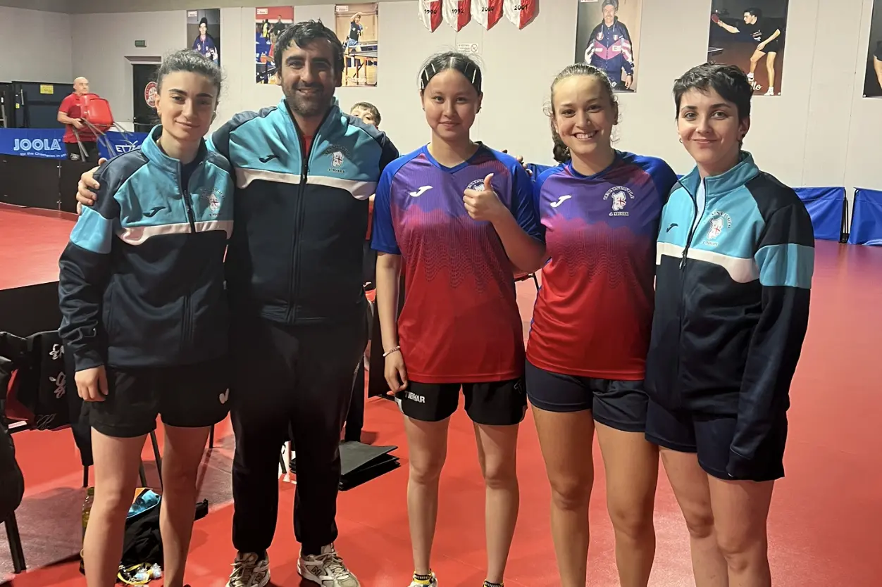 Il Quattro Mori nella fasi preliminari della finale, da sin. Abraamian, il coach Curcio, Ma Hengyu, Carnovale e Plaian (Foto M.C.)