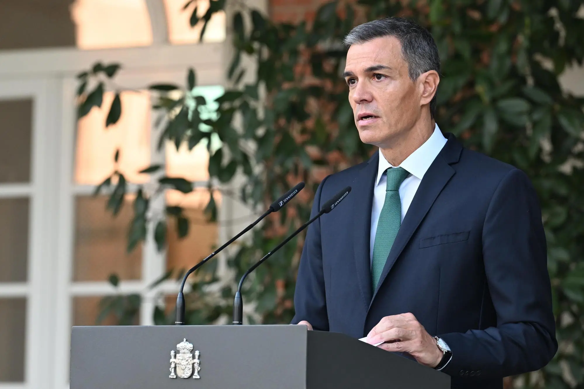 epa12361770 A handout photo made available by the Spanish government showing Spanish Prime Minister Pedro Sanchez speaking during a press conference at Moncloa Palace in Madrid, Spain, 08 September 2025. Sanchez announced new legal measures against Israel over the alleged 'genocide' in the West Bank. EPA/BORJA PUIG DE LA BELLACASA HANDOUT / SPANISH GOVERNMENT EDITORIAL USE ONLY ONLY AVAILABLE TO ILLUSTRATE THE ACCOMPANYING NEWS (MANDATORY CREDIT)HANDOUT EDITORIAL USE ONLY/NO SALES