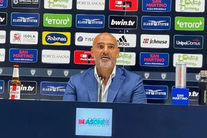 Il tecnico del Cagliari, Fabio Liverani (Ansa)