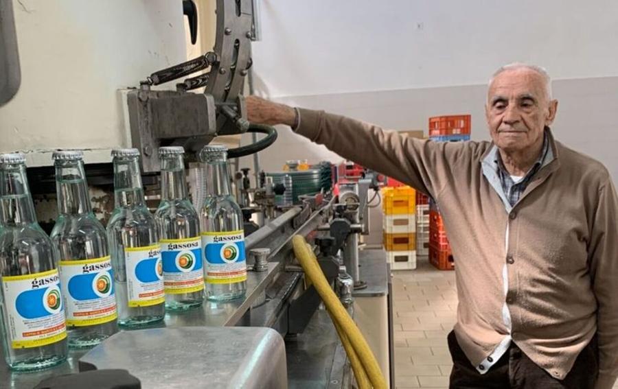 Addio bollicine, chiude la fabbrica di bibite