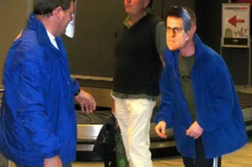 All'aeroporto i tifosi prendono in giro Capello