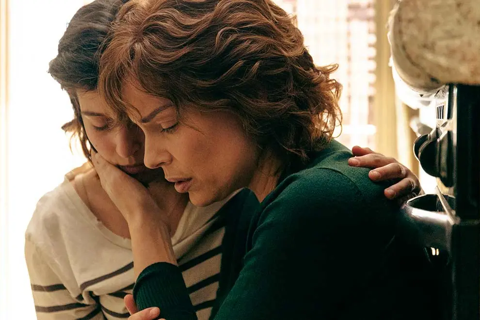 \"The Good Mothers\" (foto da frame video)