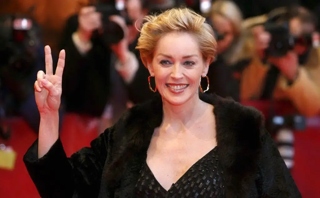 È attrice, produttrice ed ex modella