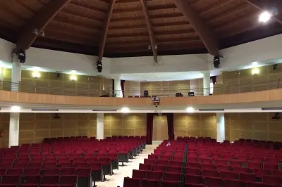 L'auditorium (Foto Comune Azachena)