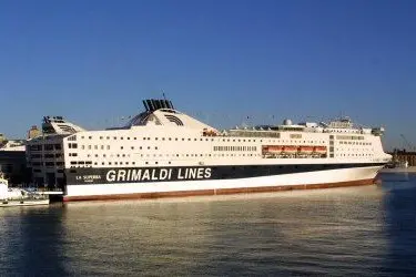 Un traghetto della Grimaldi