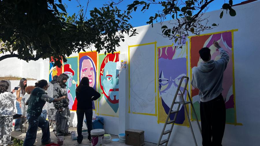 Olbia, all’Archivio Mario Cervo il murale dedicato agli artisti sardi