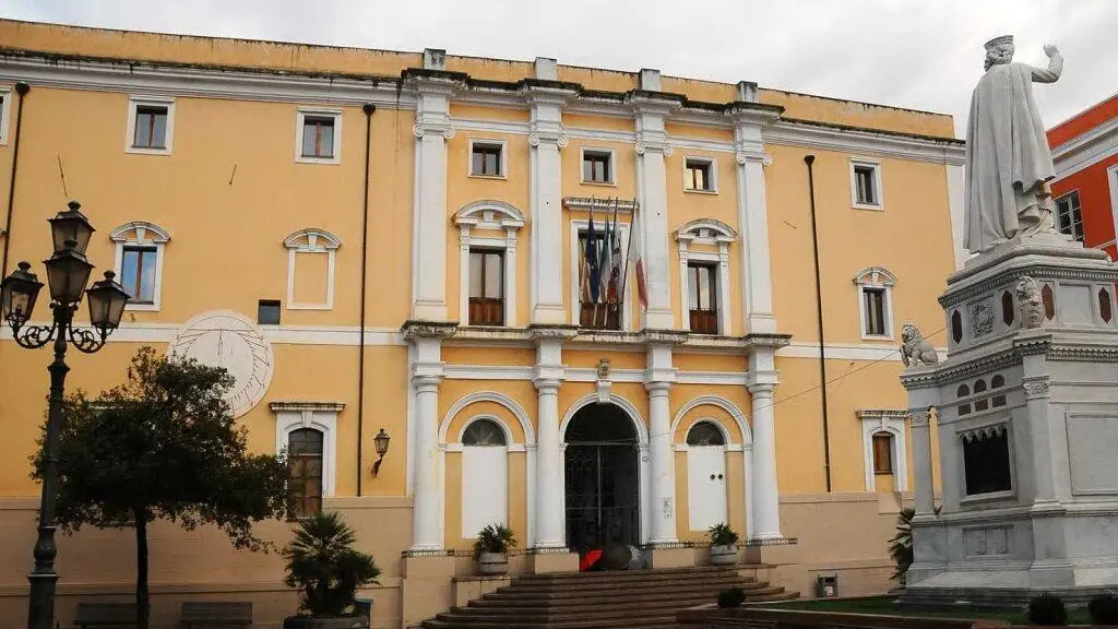 https://immagini.unionesarda.it/version/c:YzBmODA2YmUtOGQ2NS00:ZGU3MzRjNDAtZGFkYy00/image.webp?f=16:9