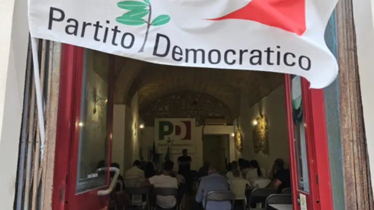 https://immagini.unionesarda.it/version/c:YzBmZmQ0NzEtNTZkNi00:NjM0NTBhNWUtNGEwZC00/image.webp?f=16:9