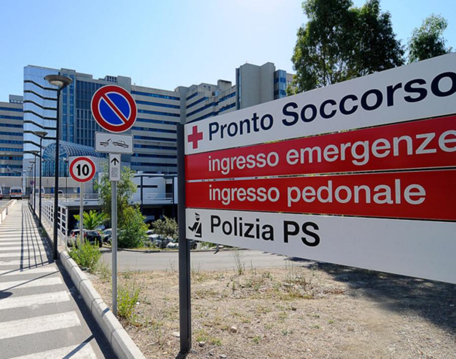 Cagliari, cade da cavallo: paura per una 19enne