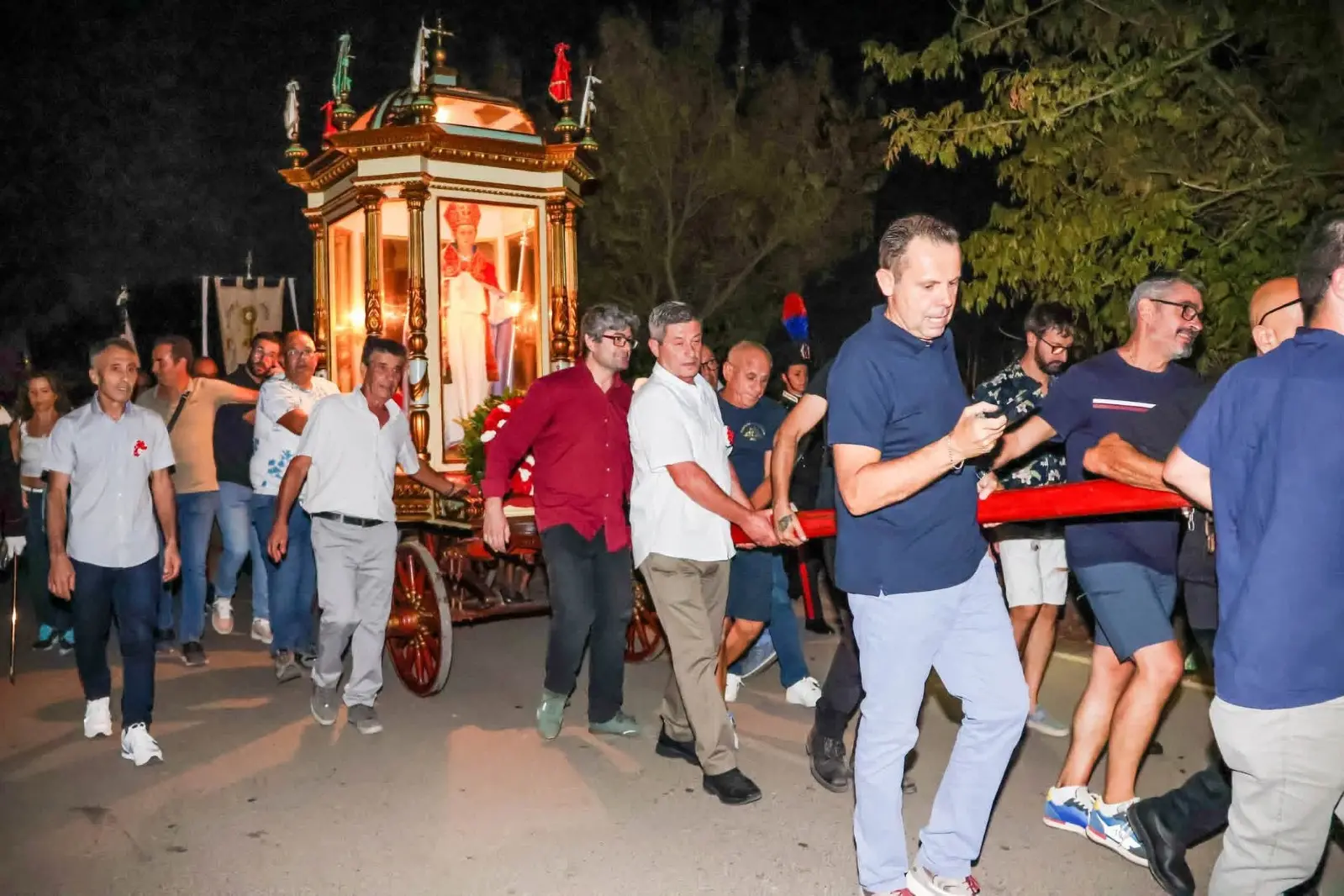 I portatori l'anno scorso (foto di Rosaria Serra)