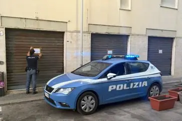 Il locale chiuso ad Alghero (foto Polizia)