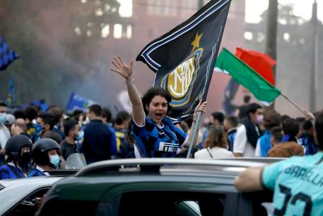 Festa Inter, dalla Prefettura via libera a 4.500 tifosi fuori da San Siro e a mille nello stadio