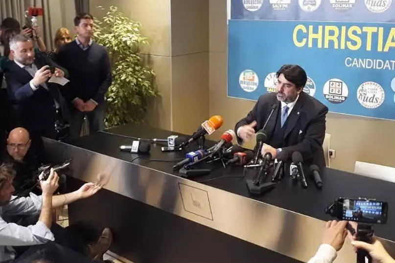 Solinas durante la conferenza stampa post vittoria (da Instagram)