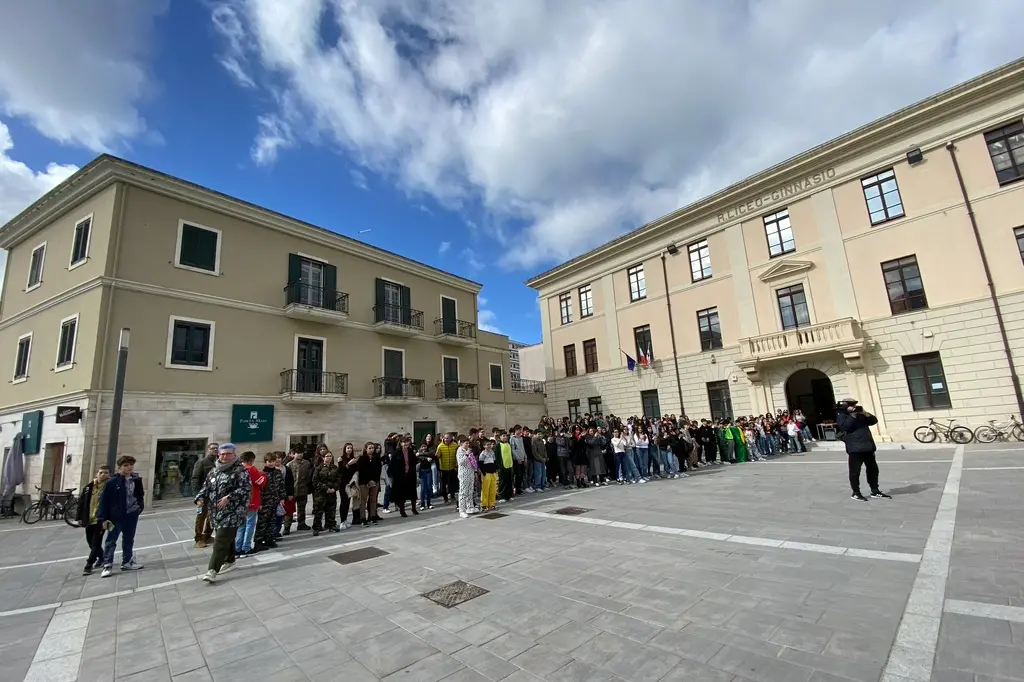 La scuola secondaria di Piazza Manno (Foto Sara Pinna)
