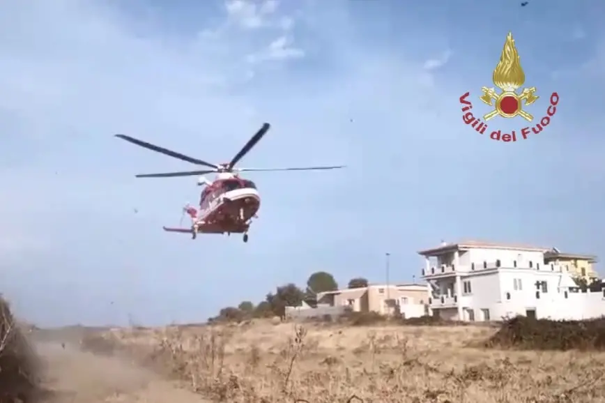 L'elicottero dei vigili del fuoco