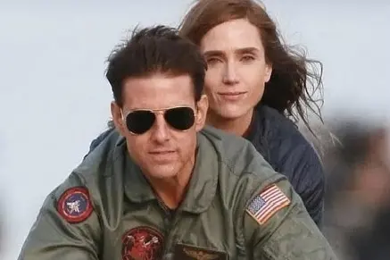 Tom Cruise nel sequel di Top Gun (foto da frame video)