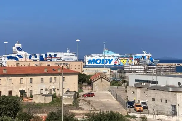 Lo scalo marittimo di Porto Torres (foto Pala)