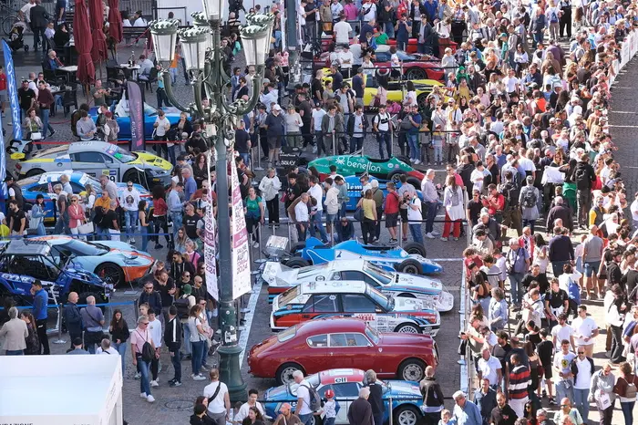 epa11603441 People view cars during the Salone Auto Torino at Piazza San Carlo in Turin, Italy, 14 September 2024. EPA/ALESSANDRO DI MARCO