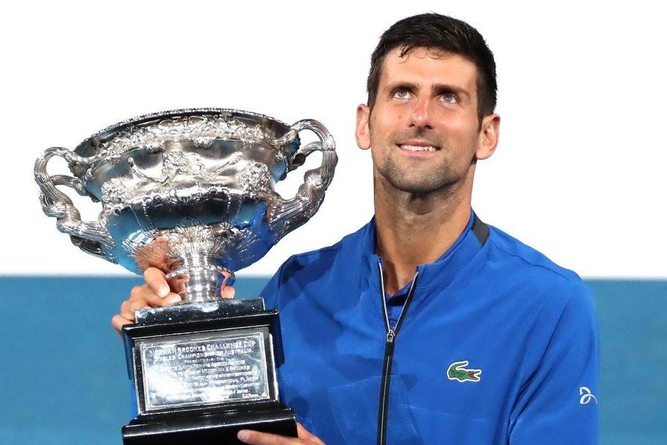 Djokovic domina all'Australian Open. Batte in tre set Nadal VIDEO