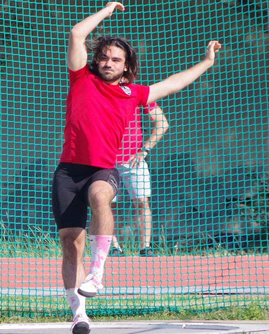 Campionati sardi, vola a 54 metri il martello di dolis