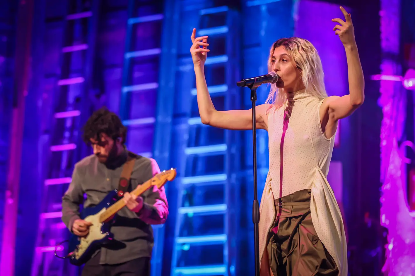 L'esibizione live di Manuella (foto ufficio stampa)