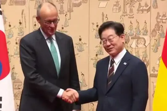 Merz a Seoul da Lee: "Sicurezza Corea del Sud è sicurezza Europa"