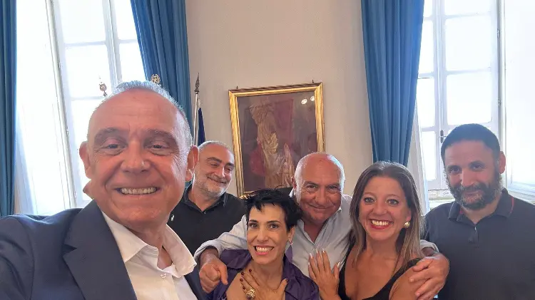 https://immagini.unionesarda.it/version/c:YzI0ZWUwMDEtYWNlOC00:OWYyMGFmZGEtNGU4OS00/image.webp?f=16:9