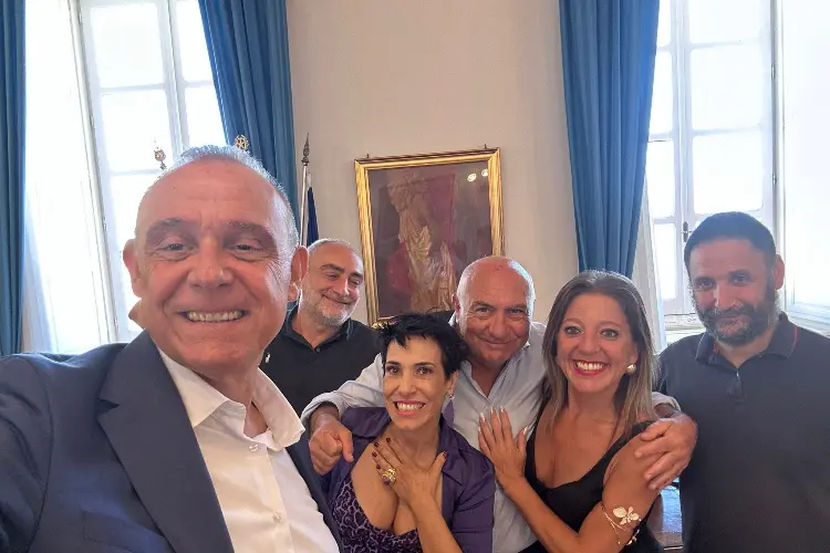 Il M5S di Porto Torres con Licheri e Manca (foto concessa)