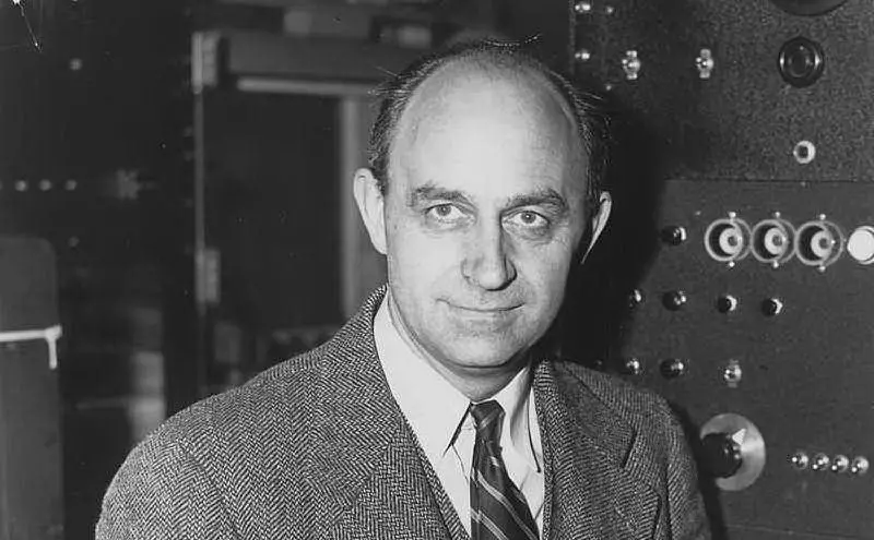 Famosi i suoi studi sulla fisica nucleare (Wikipedia)