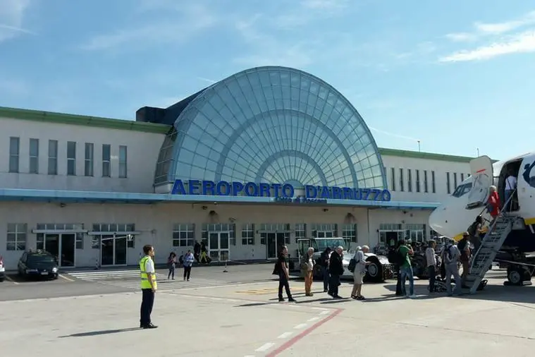 L'aeroporto d'Abruzzo (foto Wikipedia)