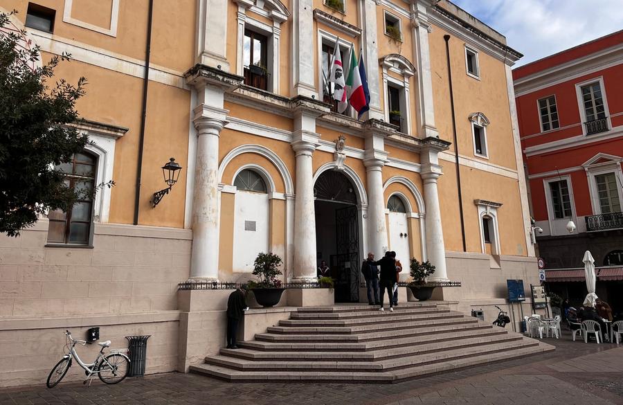 Carte d’identità, allarme disagi nell’ufficio