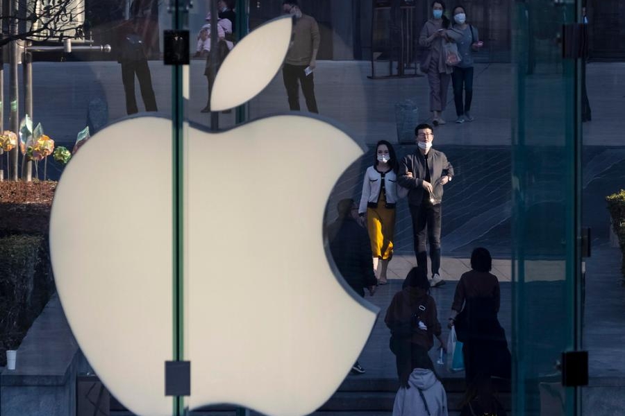 Migliaia di telefoni sotto controllo: Apple fa causa all’azienda israeliana che produce il software-spia