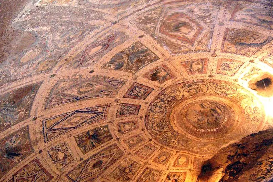 (Tutte le foto sono Ansa e Archivio L'Unione Sarda)