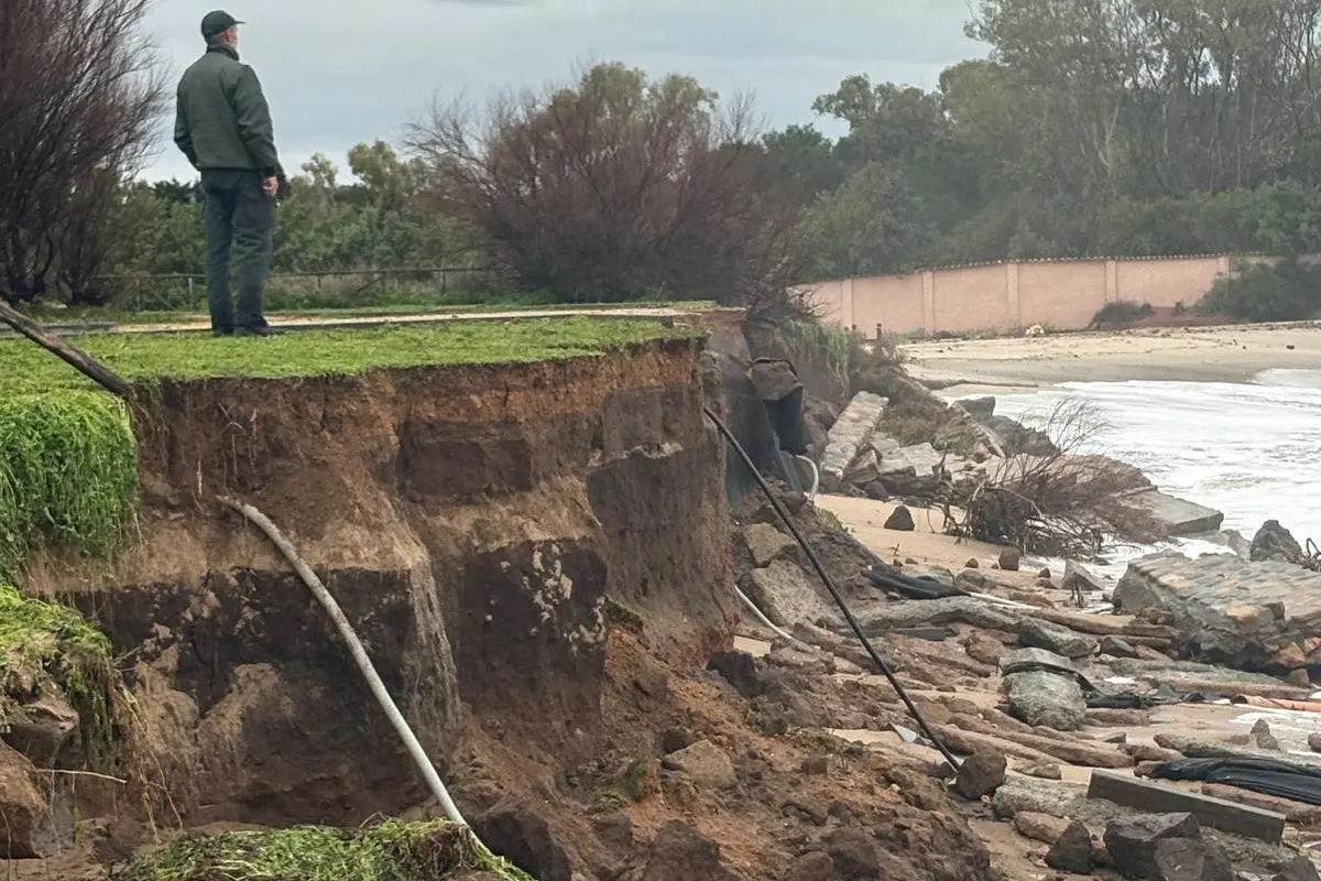 Il costone franato davanti alla chiesa di Sant'Efisio (Murgana)