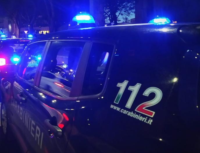 Monserrato, sale sul ponte Emanuela Loi: salvato da due carabinieri