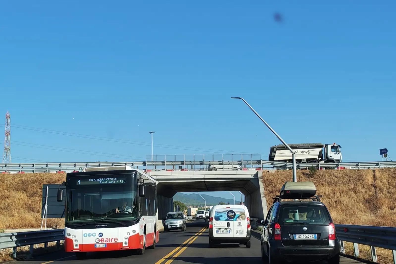 Traffico a passo d'uomo sulla Nuova Sulcitana