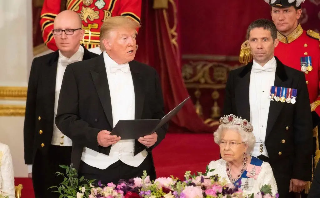 Trump al banchetto della regina Elisabetta