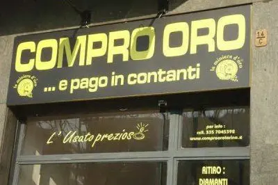 Uno dei tanti &quot;Compro oro&quot;