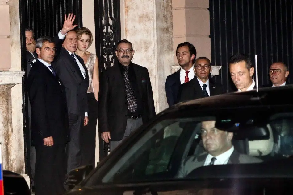 Berlusconi saluta Putin, all'alba