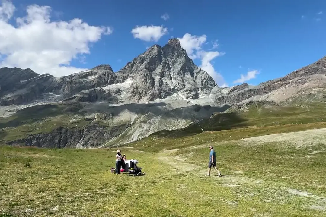 Breuil-Cervinia senza neve, le immagini dell'estate alpina