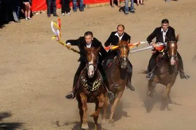 La discesa delle 'pandelas' - foto Chergia