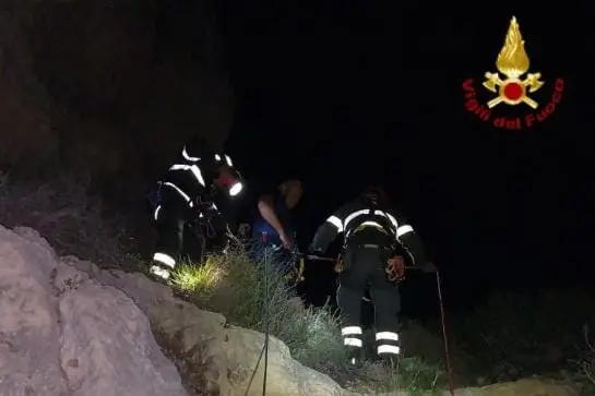 Il salvataggio dei vigili del fuoco