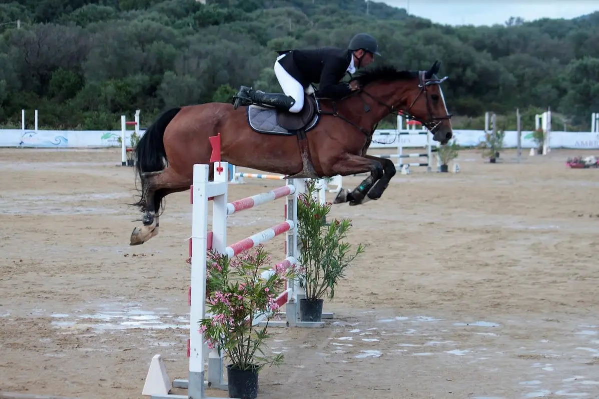 Gianleonardo Murruzzu su Taissa Sarda in gara a Golfo Aranci (foto Samuele Marras)