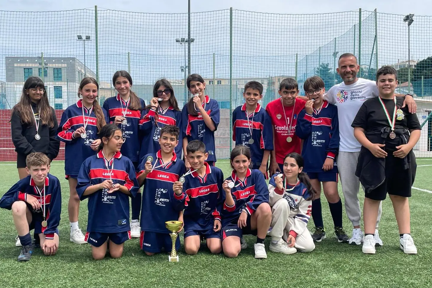 Le squadre della scuola Gritti (foto a.s.)