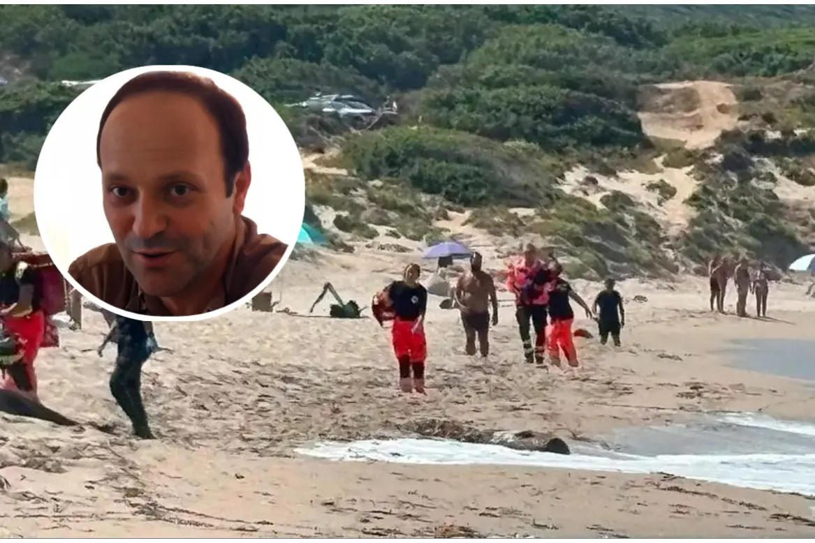 Tragedia nel mare di Aglientu, morto un albergatore: la strada più breve chiusa e i soccorsi arrivati dopo 35 minuti I soccorsi (foto L'Unione Sarda - Busia), nel riquadro Carlo Cacioli (foto Corriere Fiorentino)