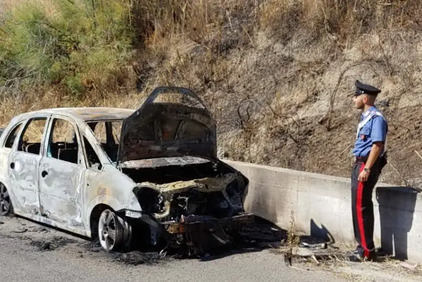 L'auto coinvolta nell'incidente (foto carabinieri di Cagliari)