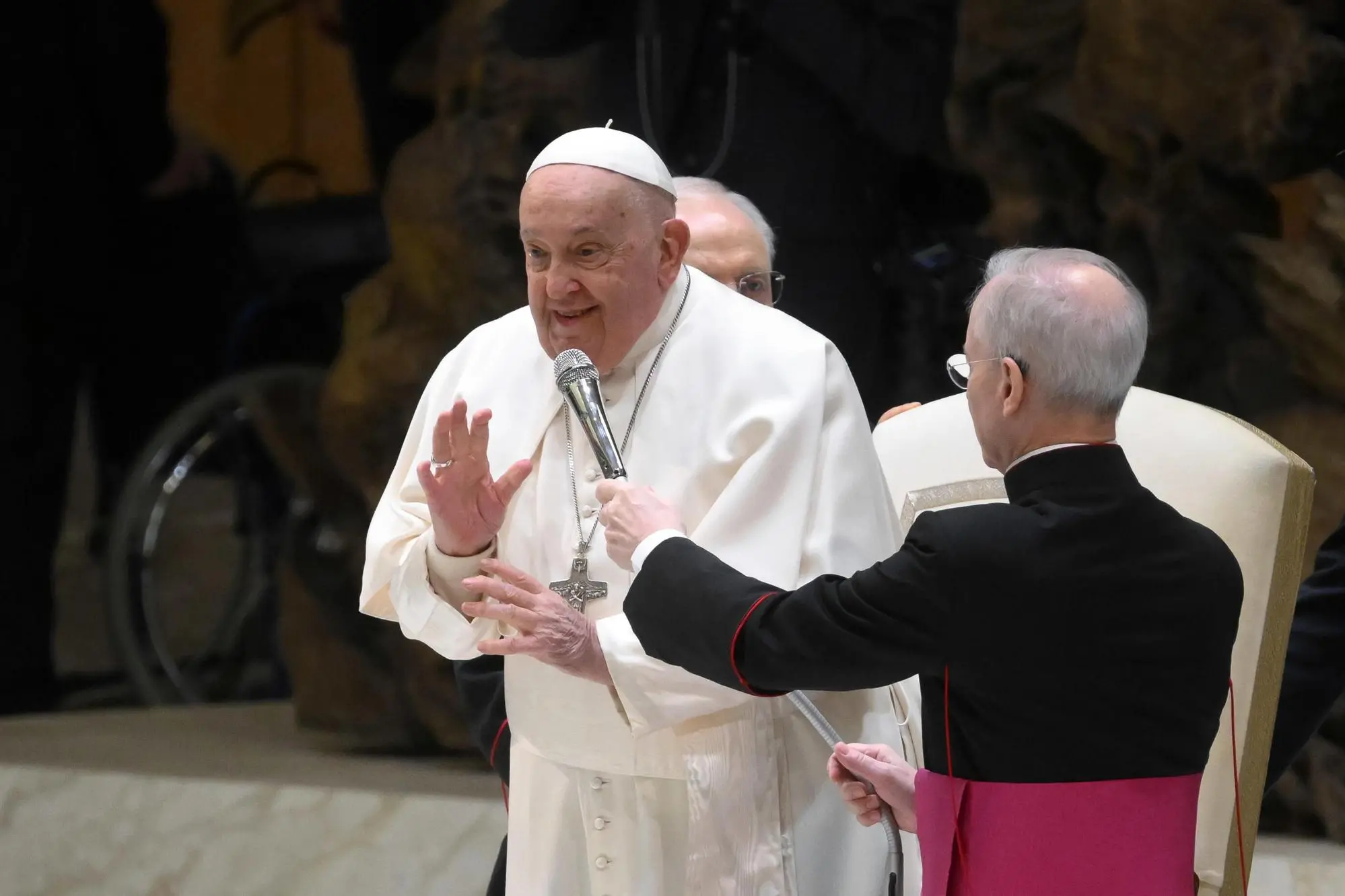 Papa Francesco durante l'Udienza generale in Aula Paolo VI