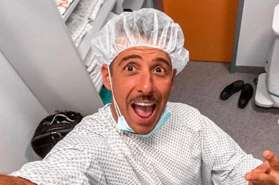 Francesco Gabbani in ospedale (foto Instagram)
