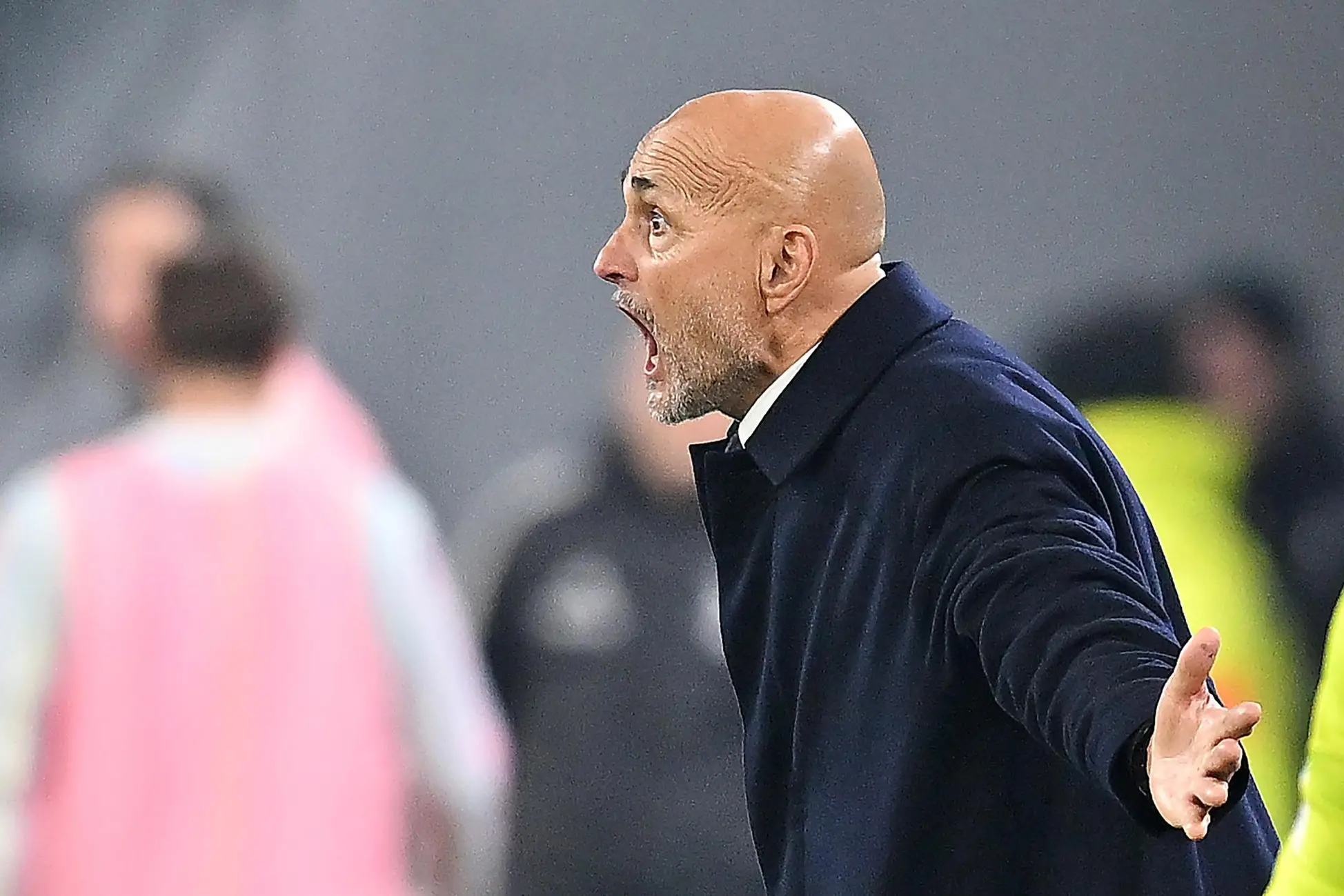 Juventus coach Luciano Spalletti gesture during the italian Serie A soccer match Juventus FC vs Cagliari Calcio at the Allianz Stadium in Turin, Italy, 29 november 2025 ANSA/ALESSANDRO DI MARCO